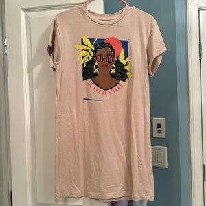 Women’s oversized target tshirt